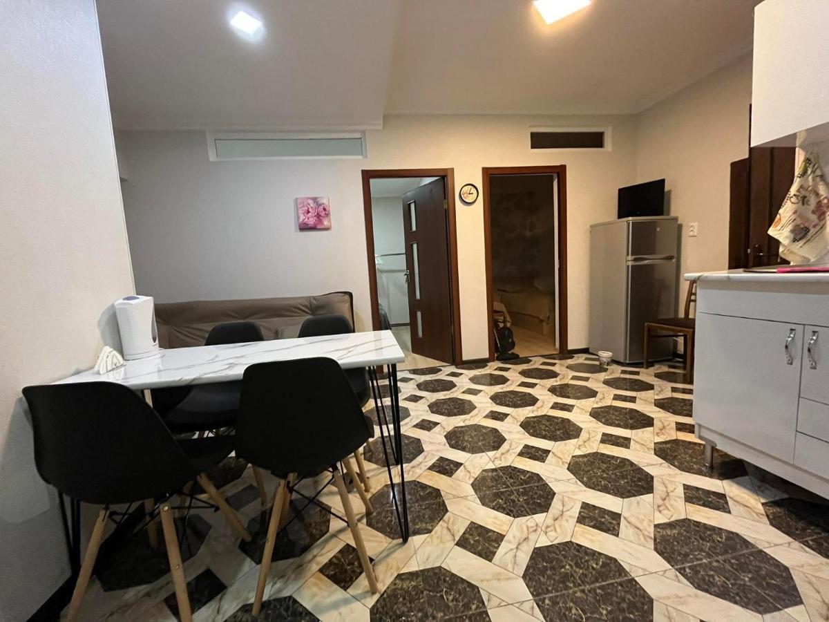 Ferienwohnung Hello 2 Tbilisi Exterior foto