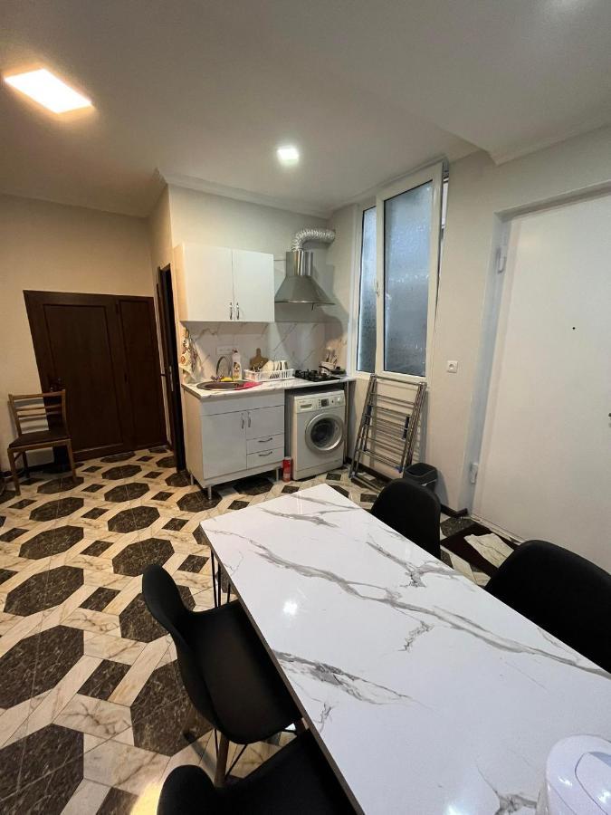 Ferienwohnung Hello 2 Tbilisi Exterior foto